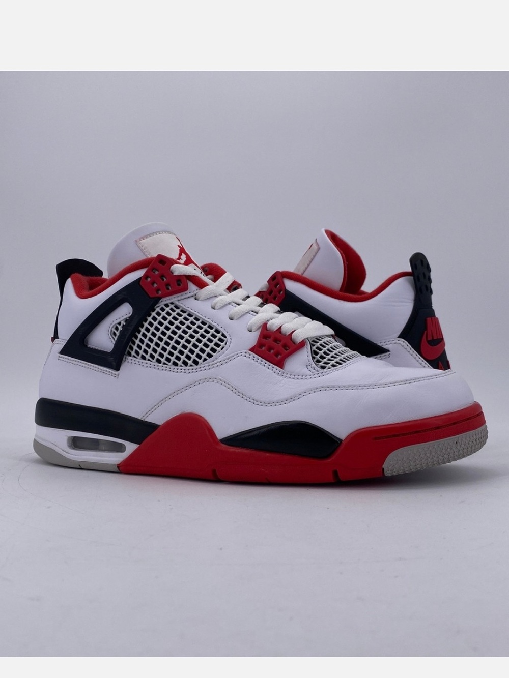 Air Jordan 4 Retro "FIRE RED" 2020 - Size 6.7y